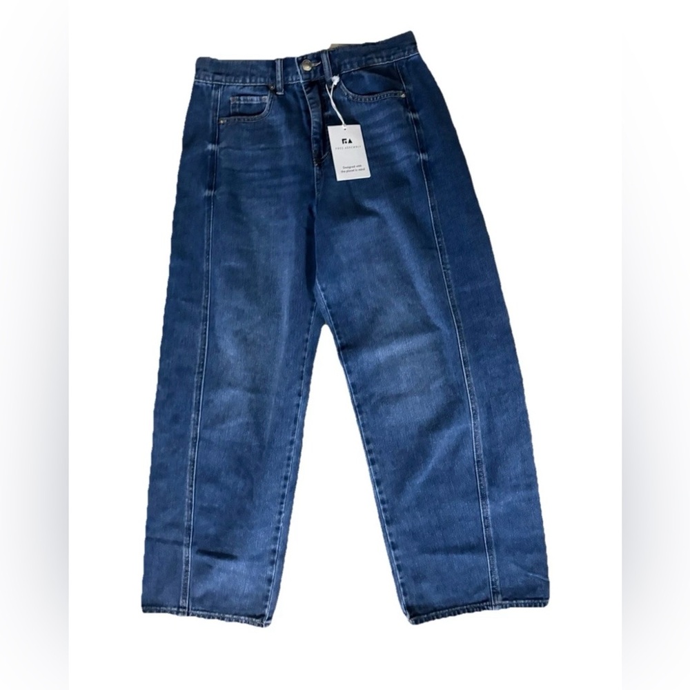 Free Assembly Women’s Denim Barrel Jeans Size 2 New